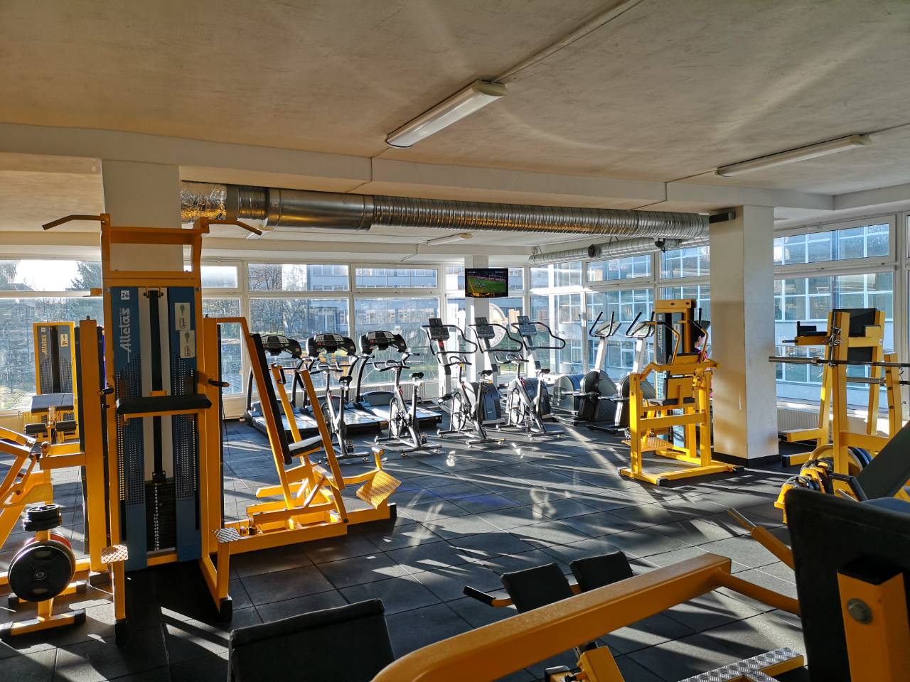 IMG-37eb6bd5a1881a6bd6901c572b57db64-V